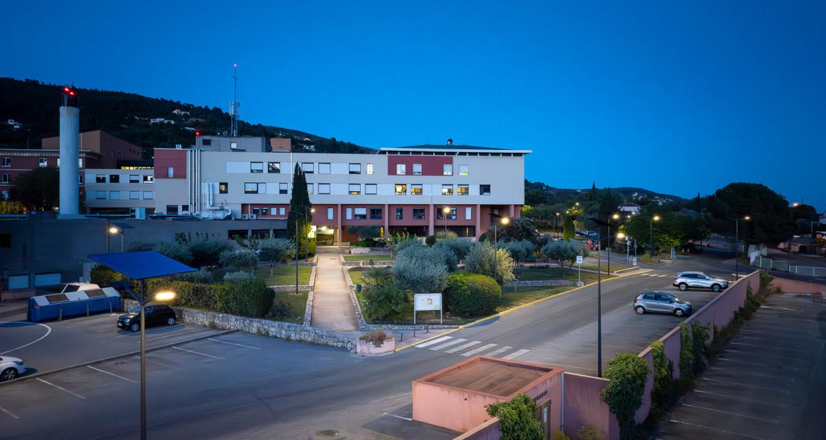 Centre Hospitalier Draguignan éclairage solaire